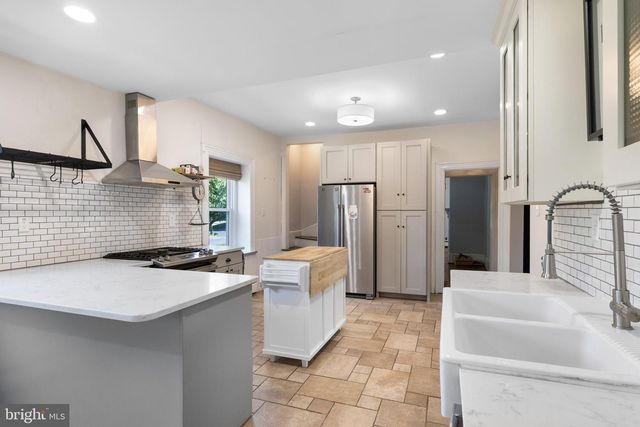 100 3RD AVE, Haddon Heights, NJ 08035