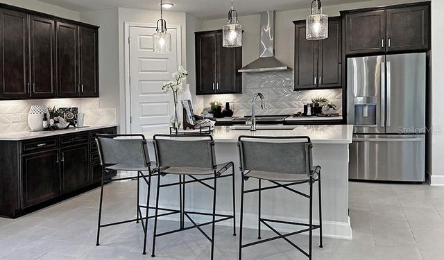 5335 SPRING MAIDEN CIRCLE, Apollo Beach, FL 33572