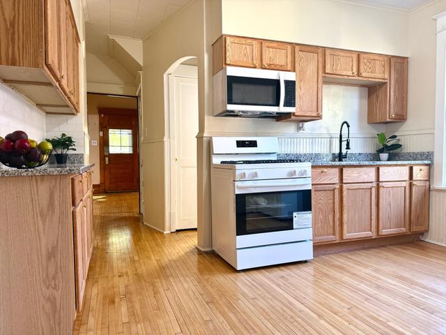 848 Beech Street, Saint Paul, MN 55106