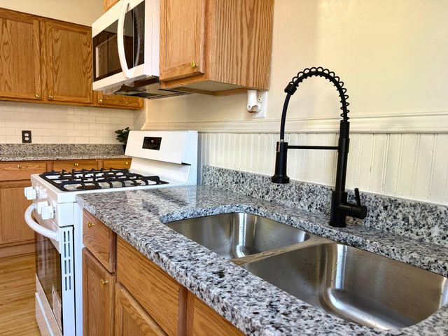 848 Beech Street, Saint Paul, MN 55106