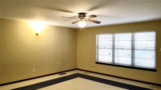 720 Mimosa Drive, Denton, TX 76201