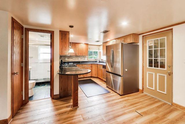 1501 E Fremont Street, Arlington Heights, IL 60004