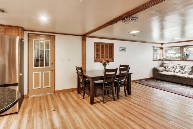 1501 E Fremont Street, Arlington Heights, IL 60004