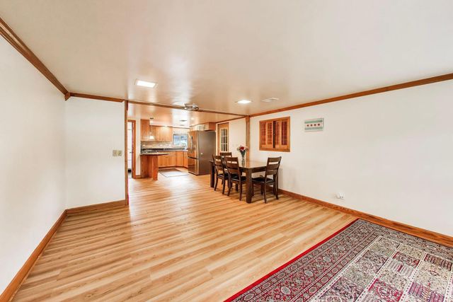 1501 E Fremont Street, Arlington Heights, IL 60004