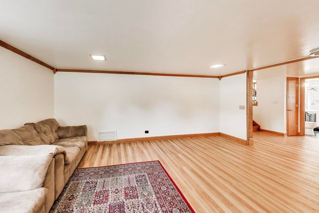 1501 E Fremont Street, Arlington Heights, IL 60004