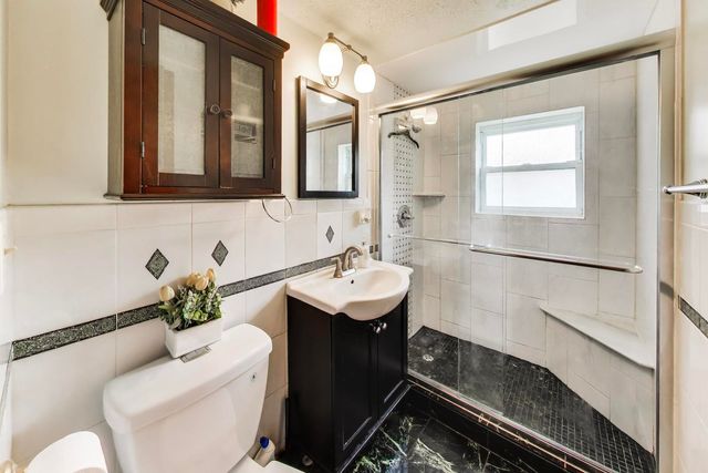 1501 E Fremont Street, Arlington Heights, IL 60004