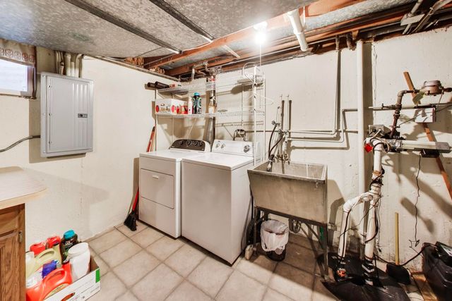 1501 E Fremont Street, Arlington Heights, IL 60004