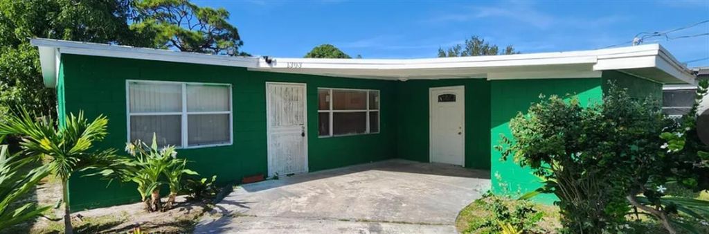 1303 N 19th Street, Fort Pierce, FL 34950