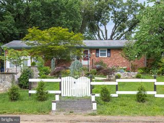 4211 DOWNING ST, Annandale, VA 22003