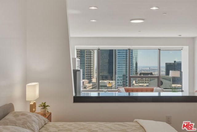 1100 Wilshire Boulevard 2808, Los Angeles, CA 90017