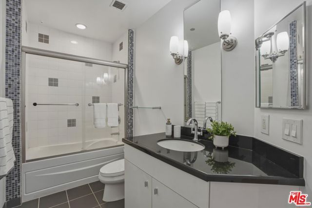 1100 Wilshire Boulevard 2808, Los Angeles, CA 90017