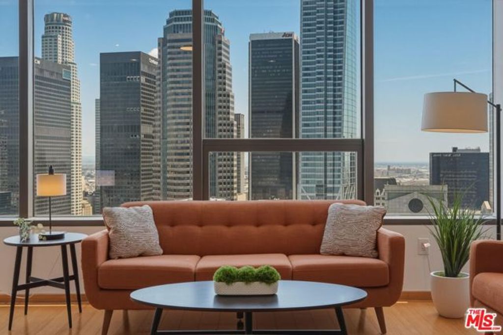 1100 Wilshire Boulevard 2808, Los Angeles, CA 90017