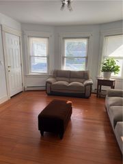 68 ROBINSON Avenue 1, Pawtucket, RI 02861