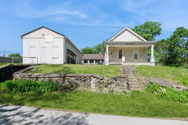 411 Pleasant Street, Joliet, IL 60436