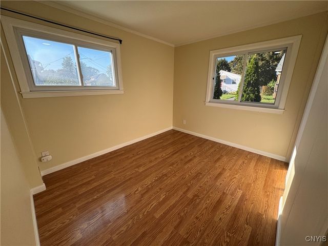 140 Chester Drive, Salina, NY 13208