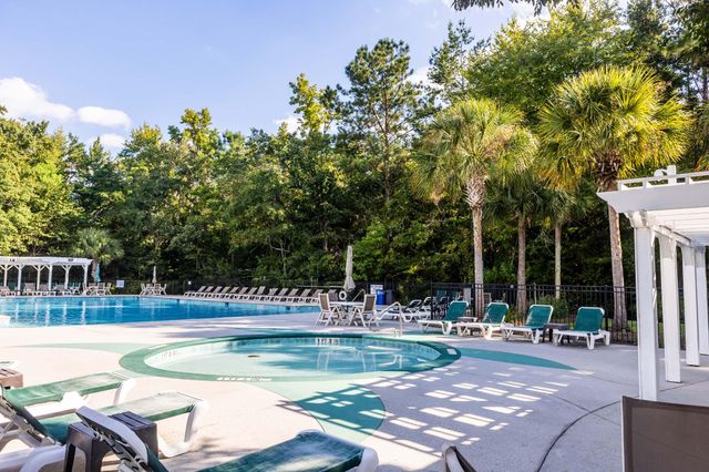 168 Golfview Lane, Summerville, SC 29485