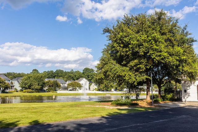 168 Golfview Lane, Summerville, SC 29485