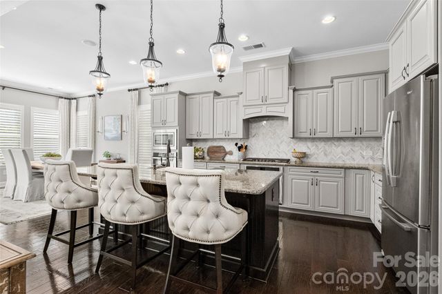 15516 Aviary Orchard Way, Charlotte, NC 28278