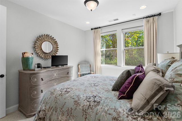 15516 Aviary Orchard Way, Charlotte, NC 28278