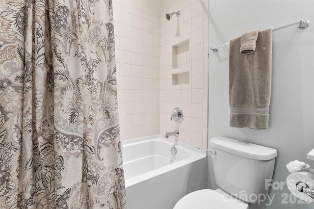 15516 Aviary Orchard Way, Charlotte, NC 28278