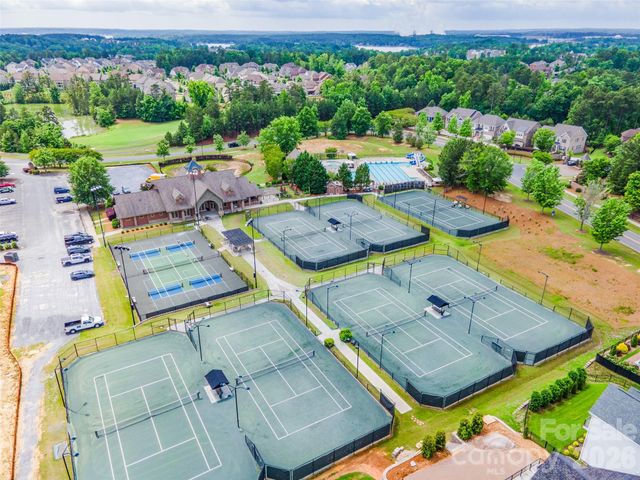 15516 Aviary Orchard Way, Charlotte, NC 28278