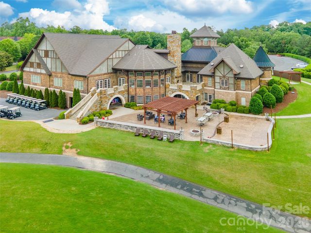 15516 Aviary Orchard Way, Charlotte, NC 28278