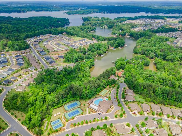 15516 Aviary Orchard Way, Charlotte, NC 28278