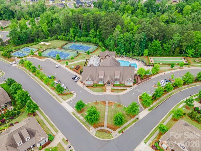 15516 Aviary Orchard Way, Charlotte, NC 28278