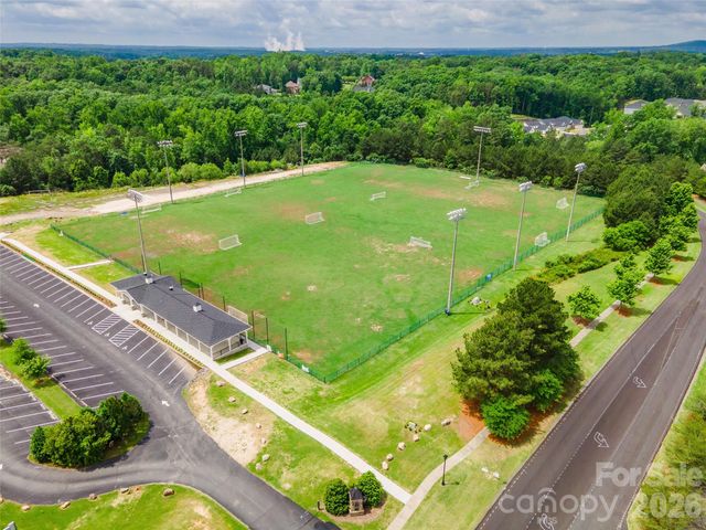 15516 Aviary Orchard Way, Charlotte, NC 28278