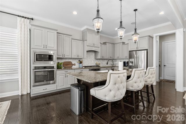 15516 Aviary Orchard Way, Charlotte, NC 28278