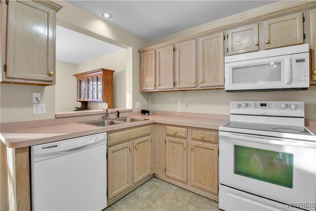 701 Forest Edge Drive, Amherst, NY 14051