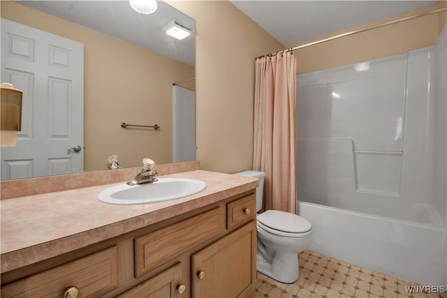 701 Forest Edge Drive, Amherst, NY 14051