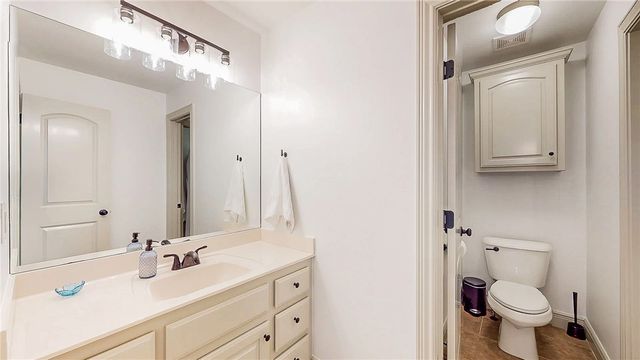 9739 Soaring Hawk Drive, Bentonville, AR 72713