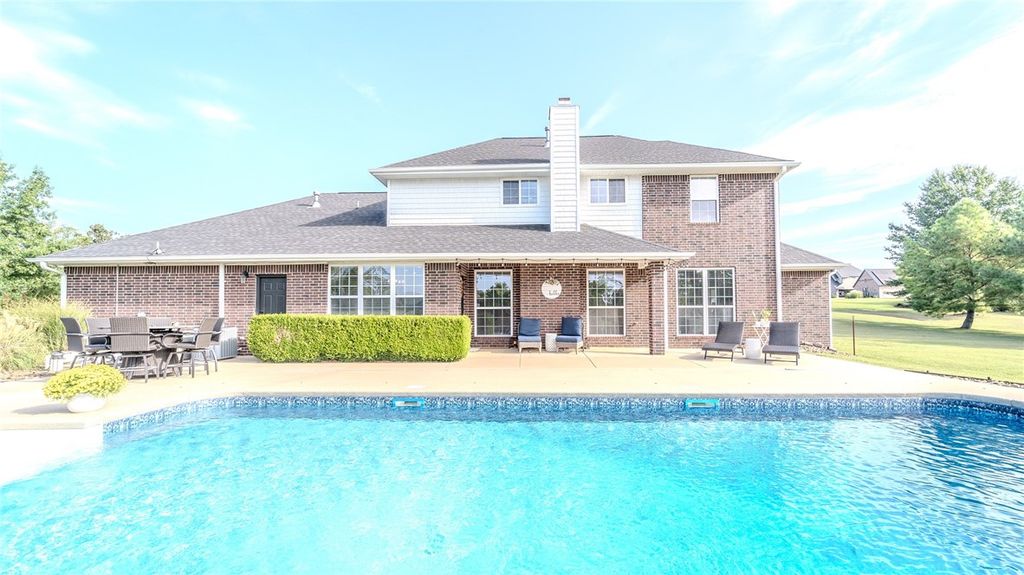 9739 Soaring Hawk Drive, Bentonville, AR 72713