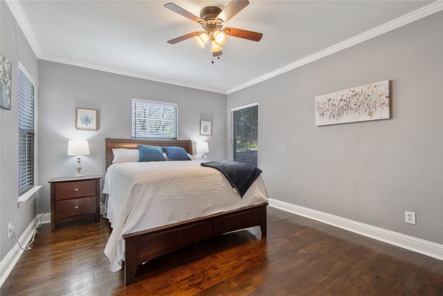 3909 Locke Avenue, Fort Worth, TX 76107