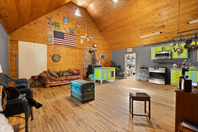 270 Left Fork Holly Road, Sextons Creek, KY 40983