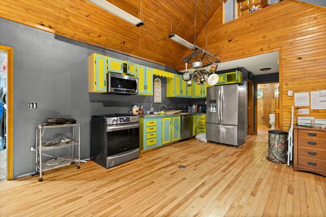 270 Left Fork Holly Road, Sextons Creek, KY 40983