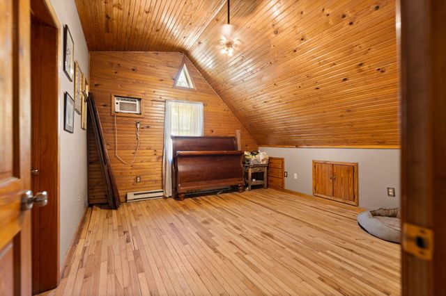 270 Left Fork Holly Road, Sextons Creek, KY 40983