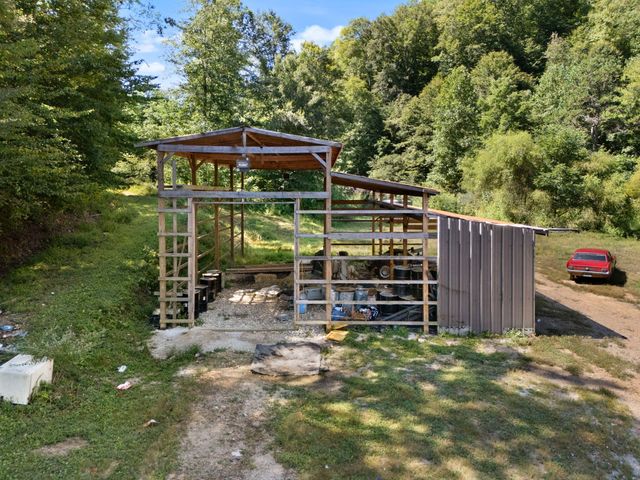 270 Left Fork Holly Road, Sextons Creek, KY 40983