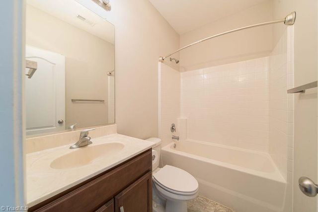 4184 Becca Lane, Kernersville, NC 27284