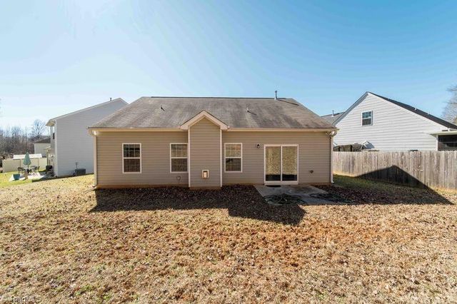 4184 Becca Lane, Kernersville, NC 27284