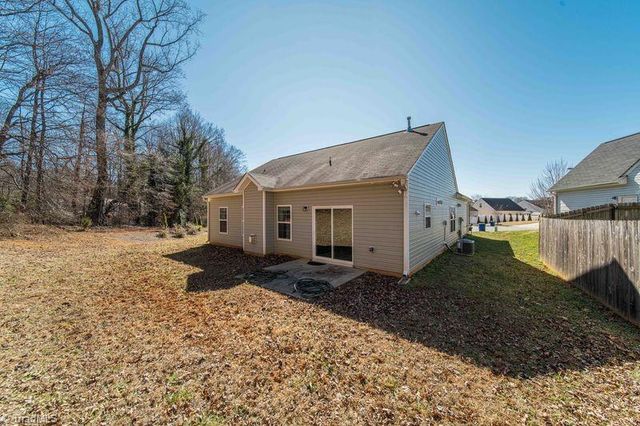 4184 Becca Lane, Kernersville, NC 27284