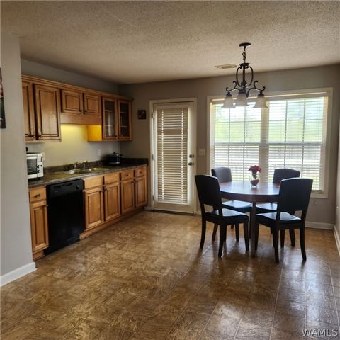 6495 Lakefield Dr, Tuscaloosa, AL 35401