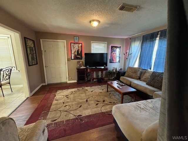 6495 Lakefield Dr, Tuscaloosa, AL 35401