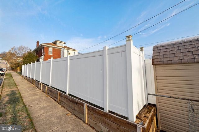 698 MARYLAND AVE, York, PA 17404