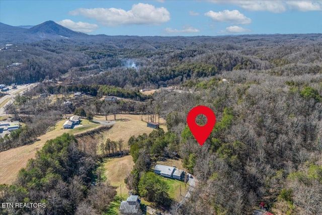 736 Panther Creek Rd Off Rd, Sevierville, TN 37876
