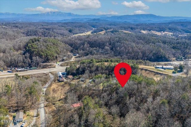 736 Panther Creek Rd Off Rd, Sevierville, TN 37876