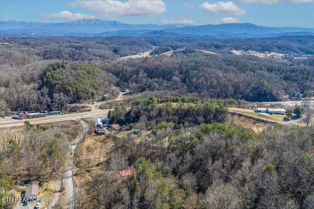 736 Panther Creek Rd Off Rd, Sevierville, TN 37876