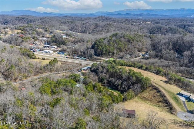 736 Panther Creek Rd Off Rd, Sevierville, TN 37876