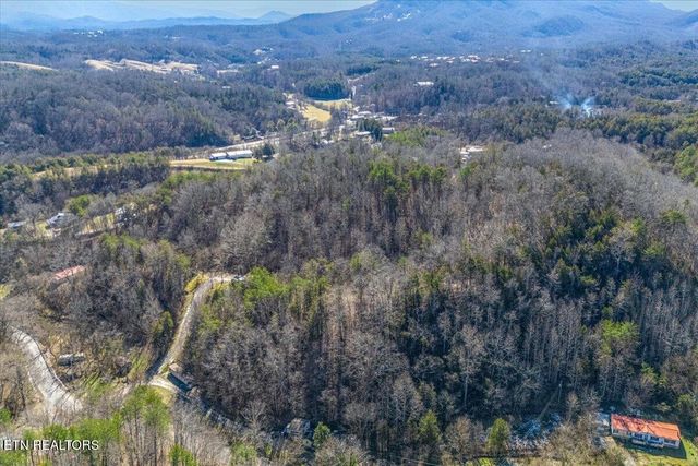 736 Panther Creek Rd Off Rd, Sevierville, TN 37876
